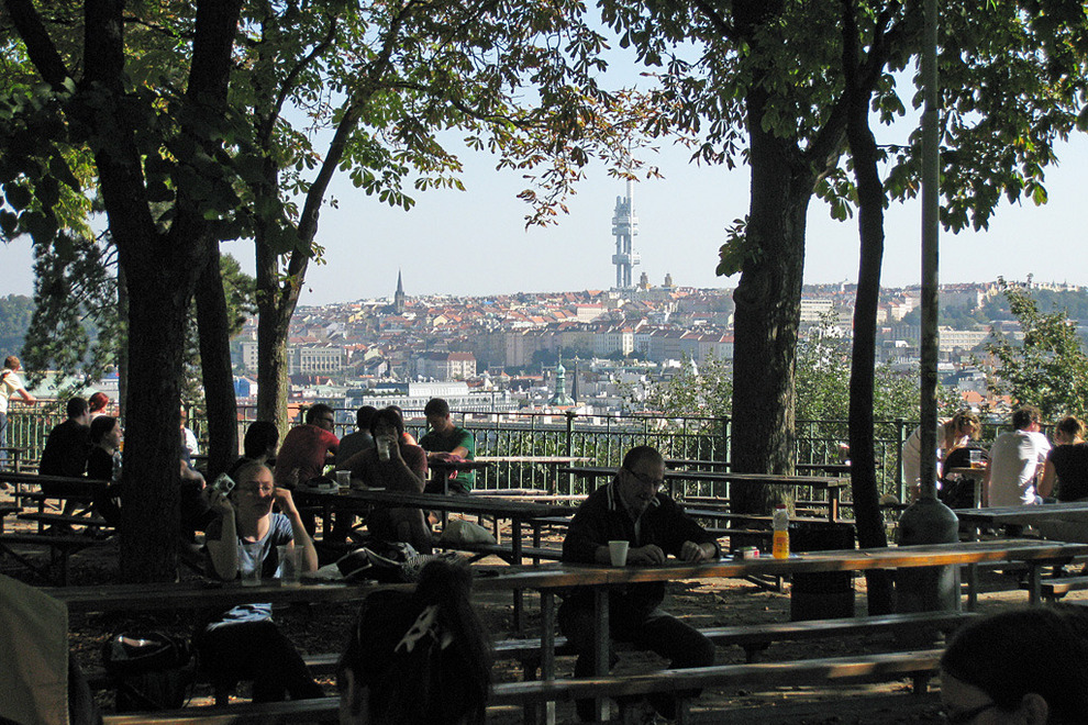 5 Best Beer Gardens in Prague iStudentZone.cz