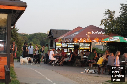 5 Best Beer Gardens In Prague Istudentzone Cz